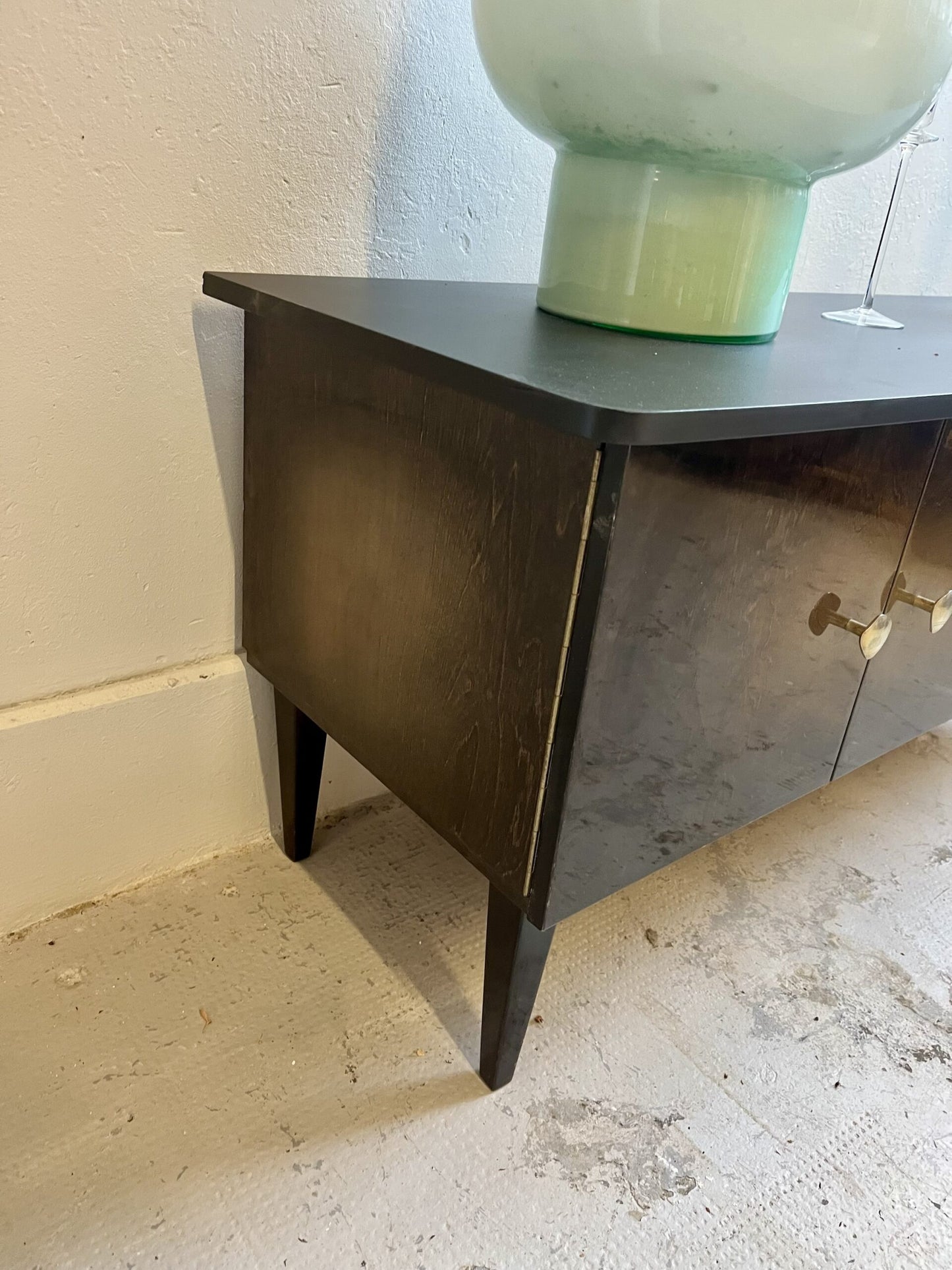 Buffet laqué plateau noir