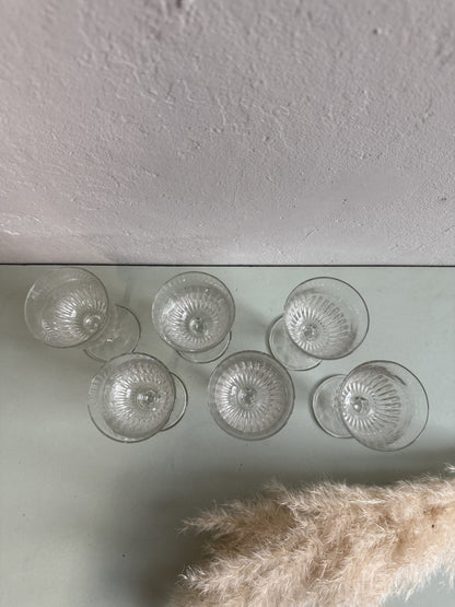 Verres à pied en verre ciselé - lot de 6