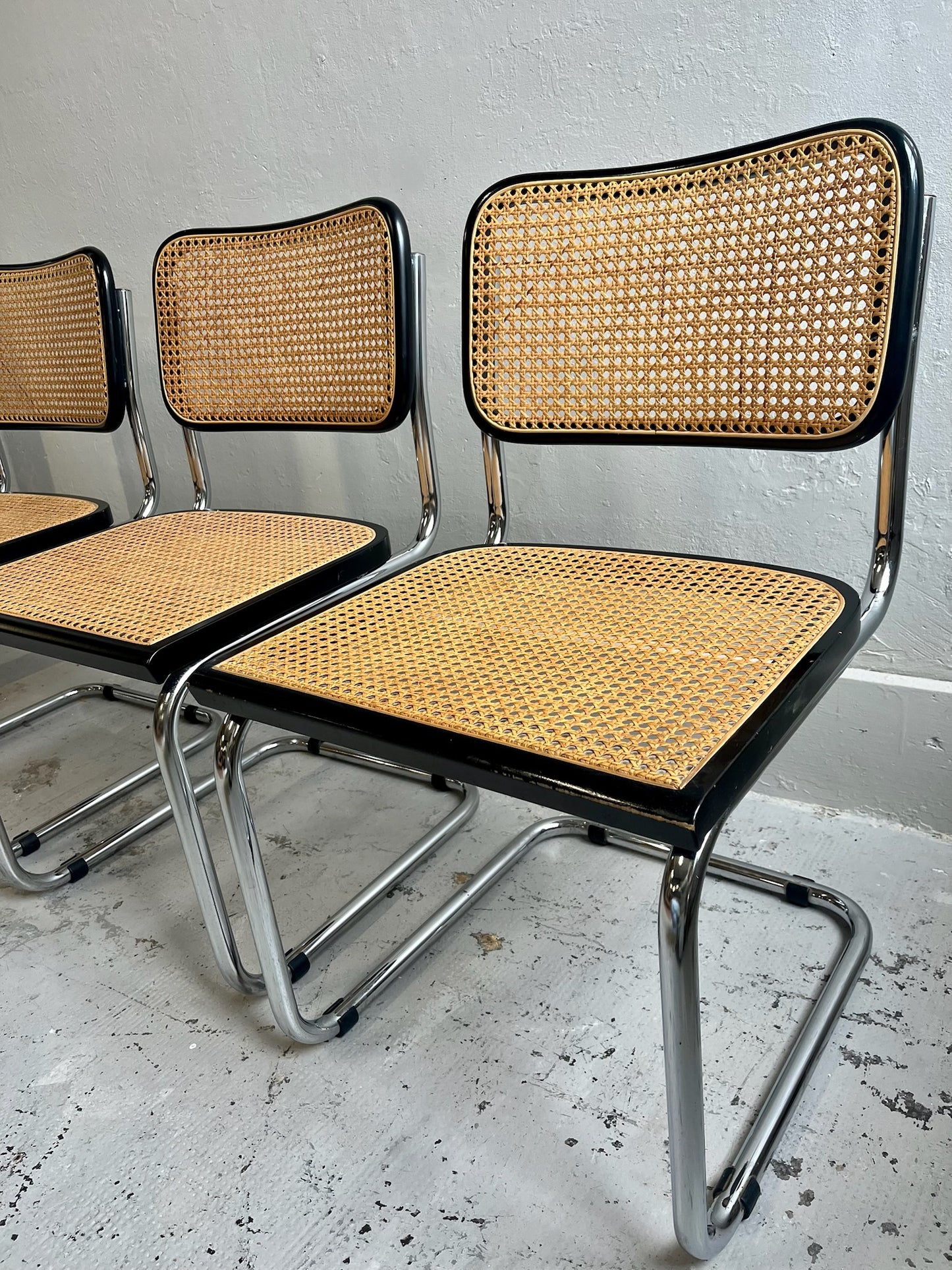 Chaises d’inspiration Marcel Breuer B32/ Cesca