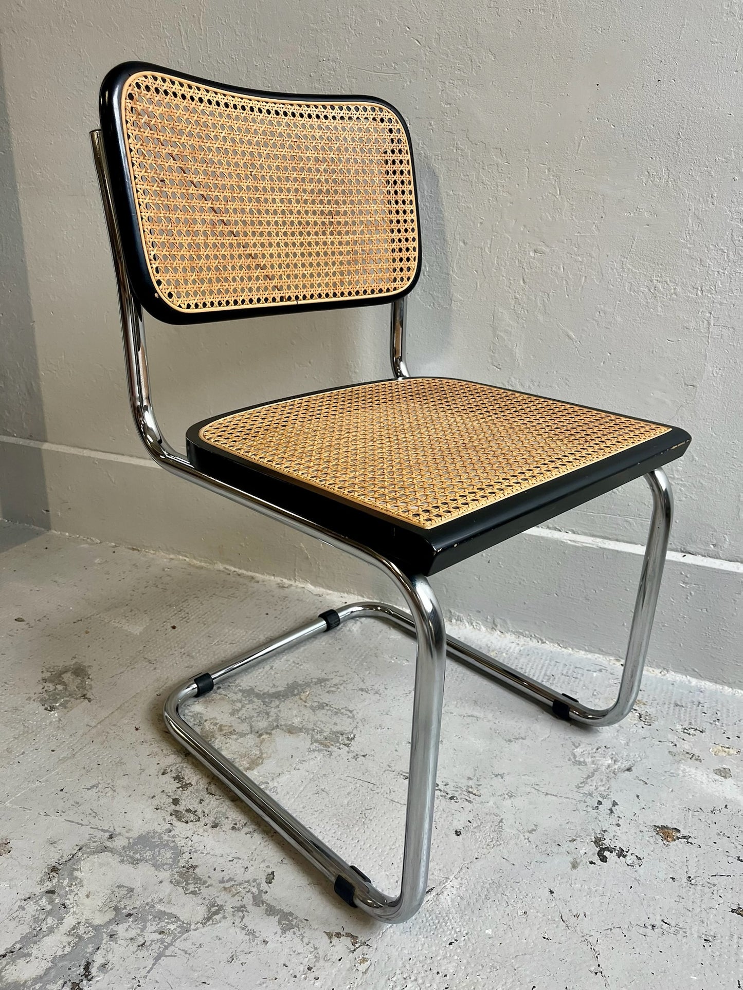 Chaises d’inspiration Marcel Breuer B32/ Cesca