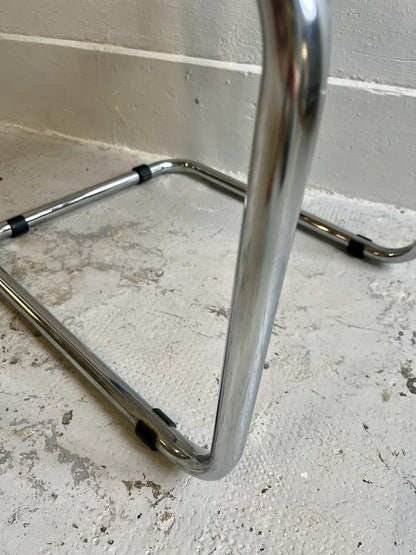 Chaises d’inspiration Marcel Breuer B32/ Cesca