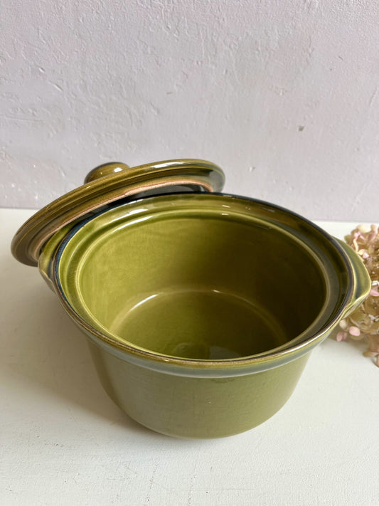 Terrine en grès olive