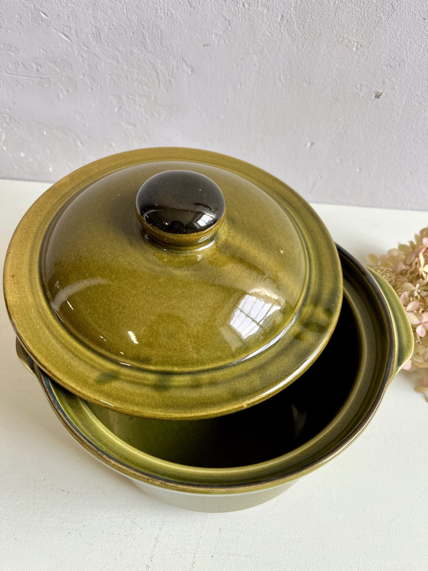 Terrine en grès olive