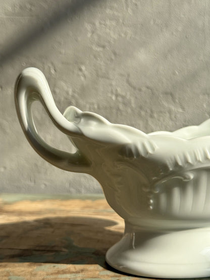 Saucière en porcelaine de Limoges