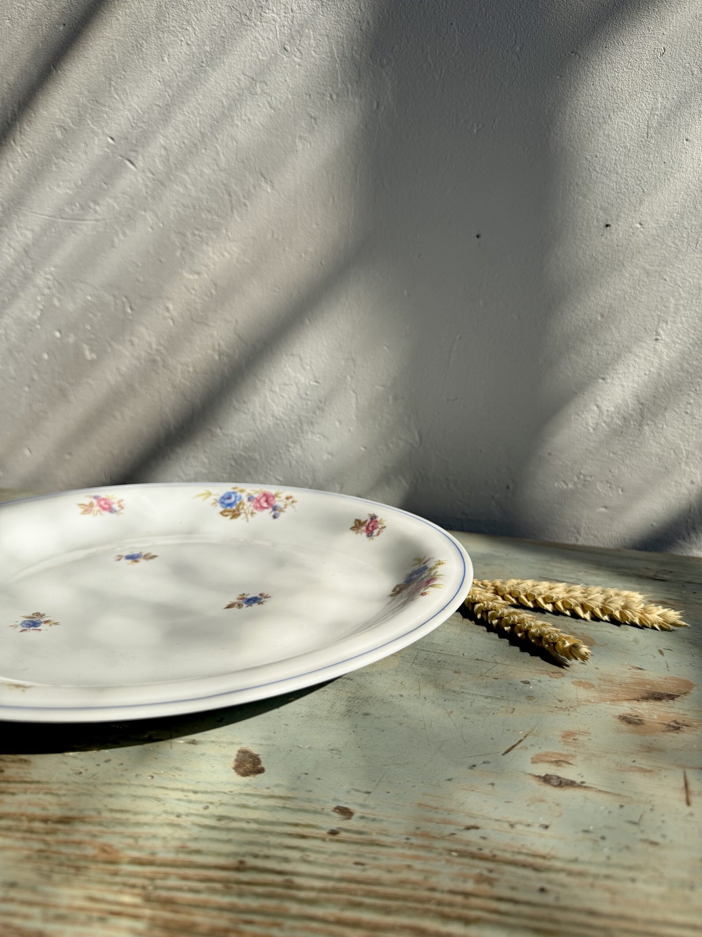 Plat ovale en porcelaine de Châtres-sur-Cher