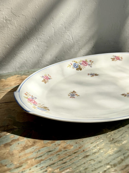 Plat ovale en porcelaine de Châtres-sur-Cher