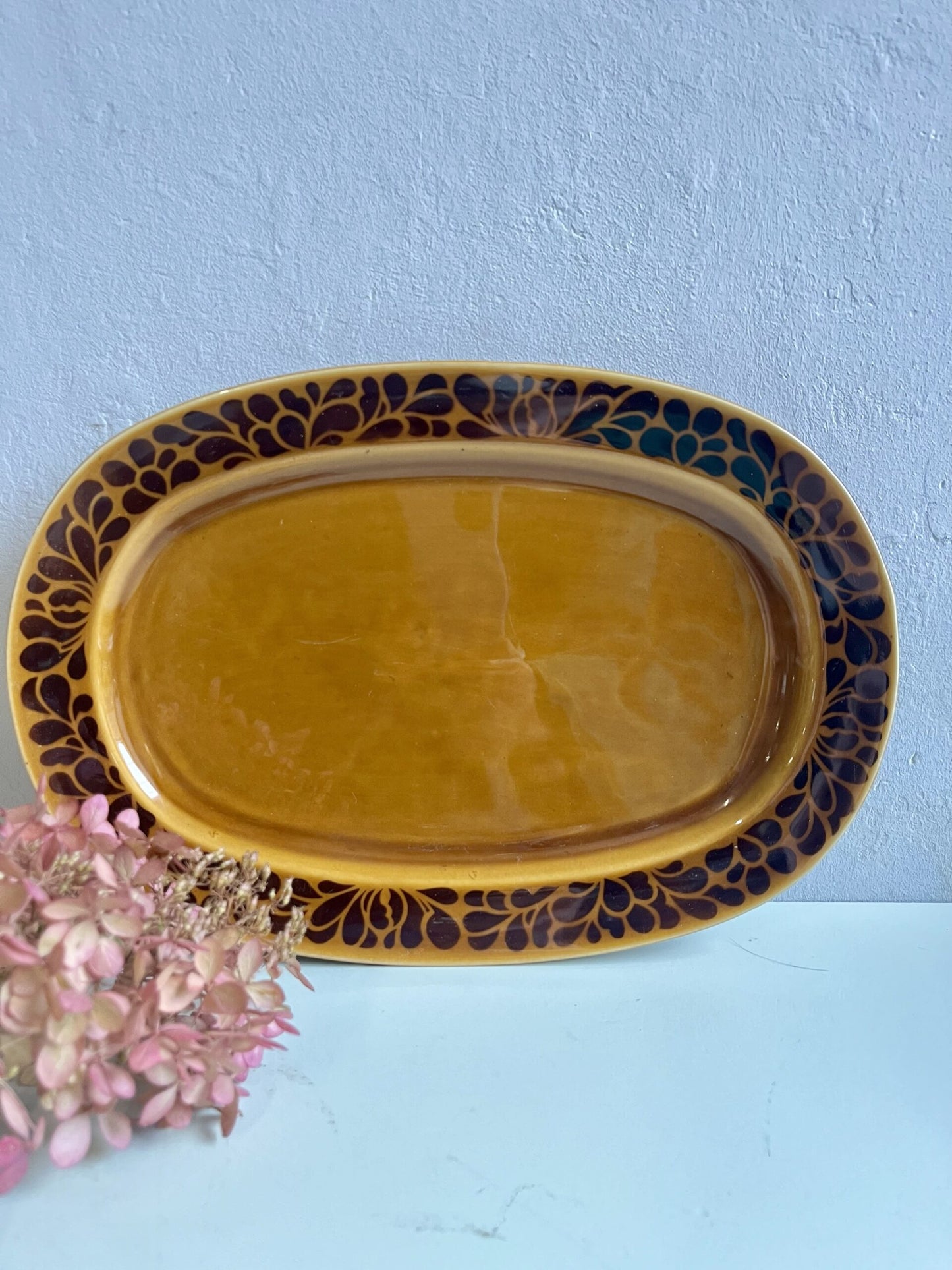 Plat de présentation moyen modèle