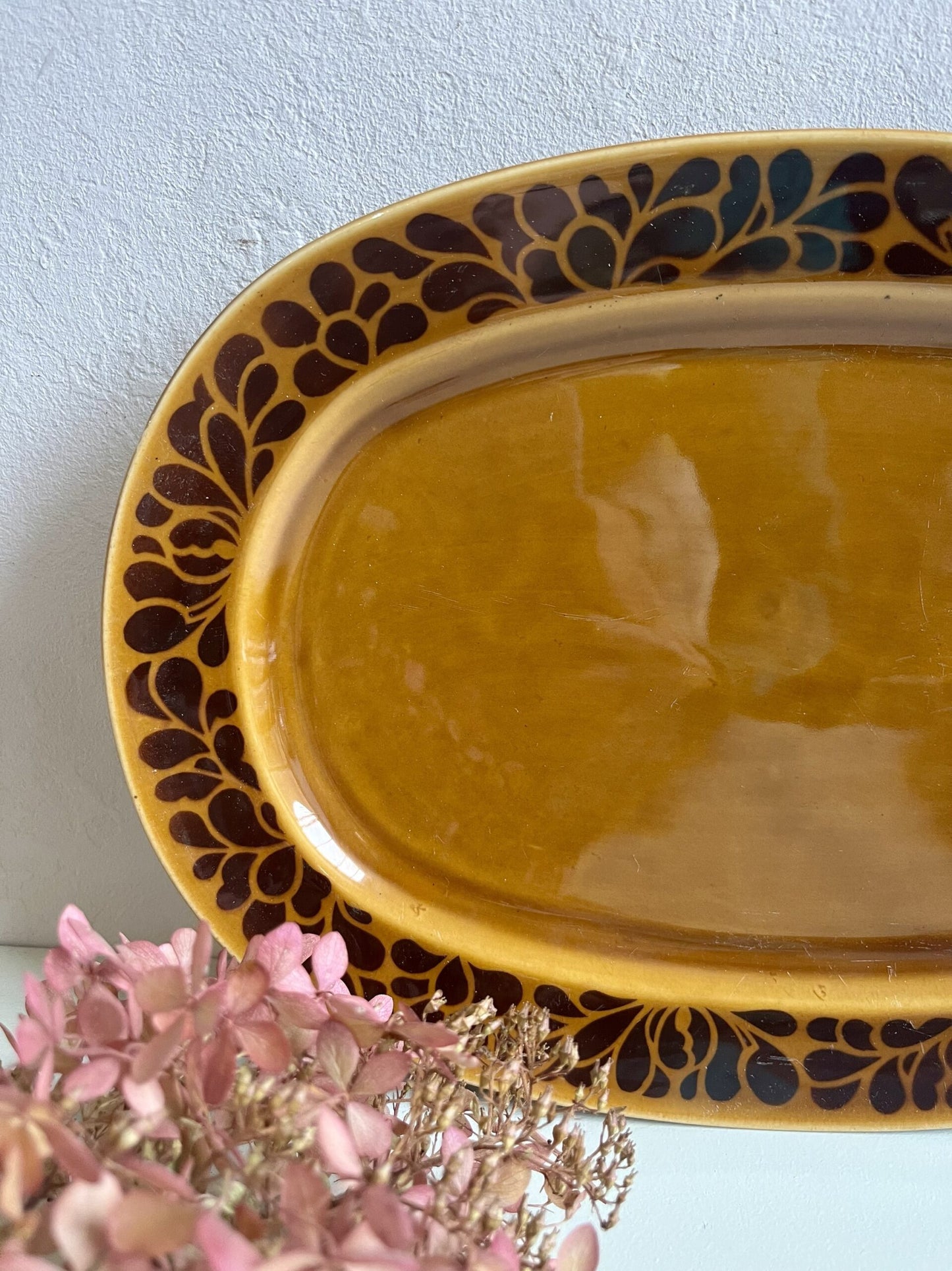 Plat de présentation moyen modèle