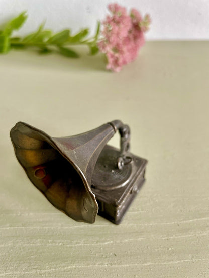 Taille-crayons vintage en métal