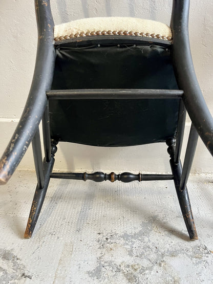 Chaises brodées fleurs