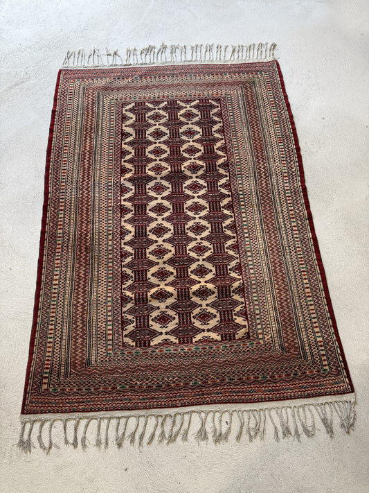 Tapis oriental rouge