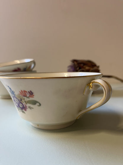 Tasses en porcelaine de l’Ancienne Fabrique Royale de Limoges - lot de 3