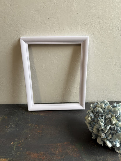 Cadre en bois violet pastel