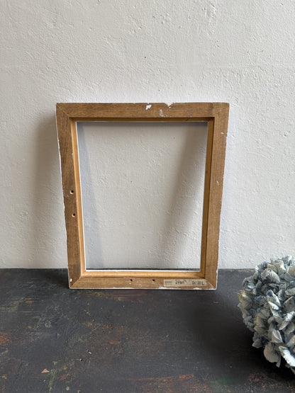 Cadre en bois violet pastel