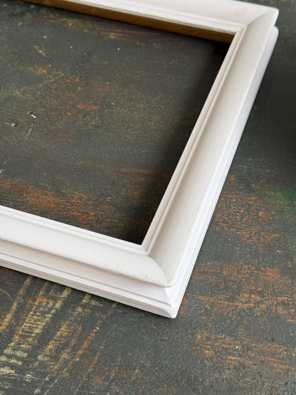 Cadre en bois violet pastel