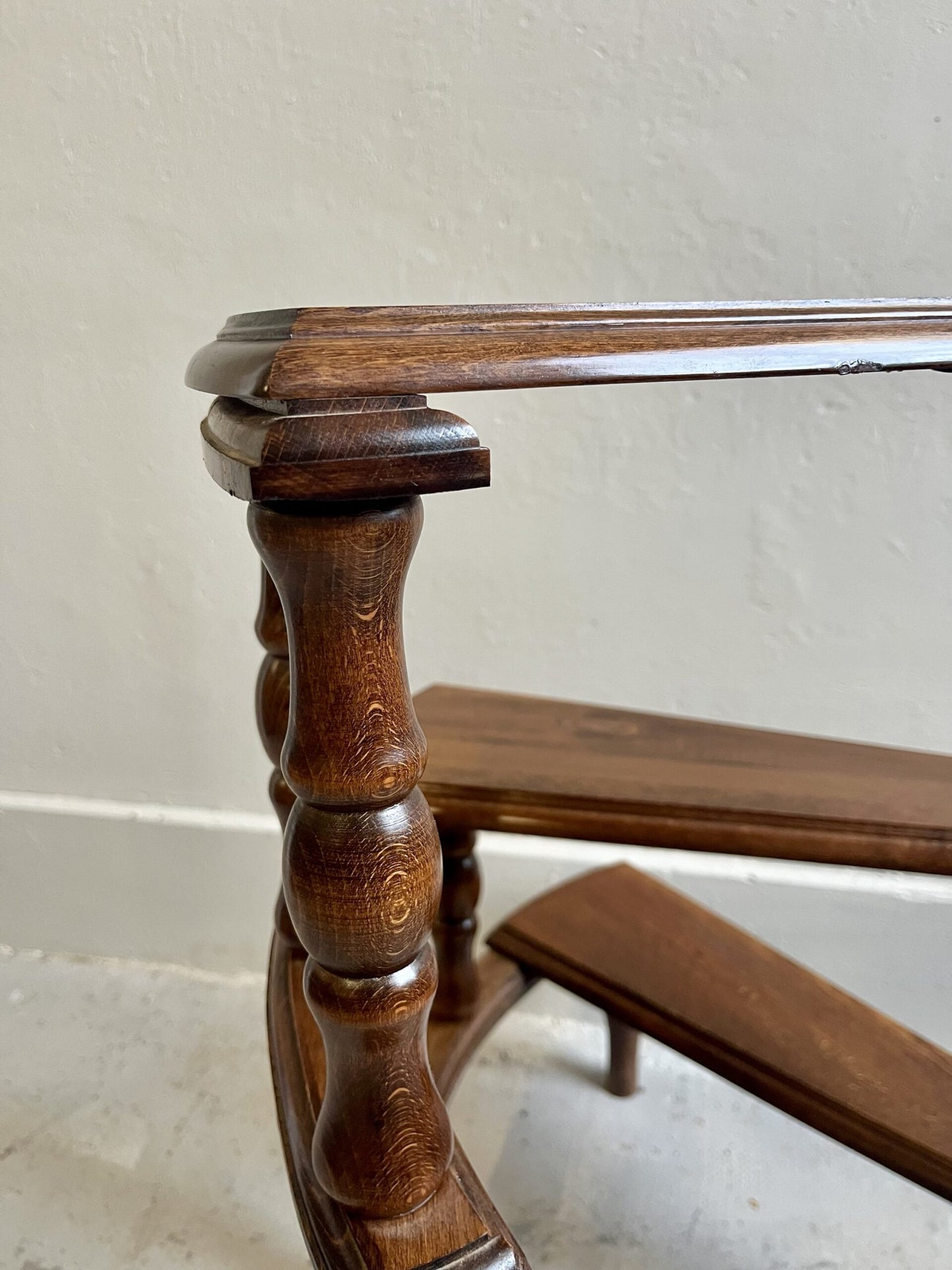 Escalier de bibliothèque ancien
