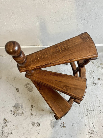 Escalier de bibliothèque ancien