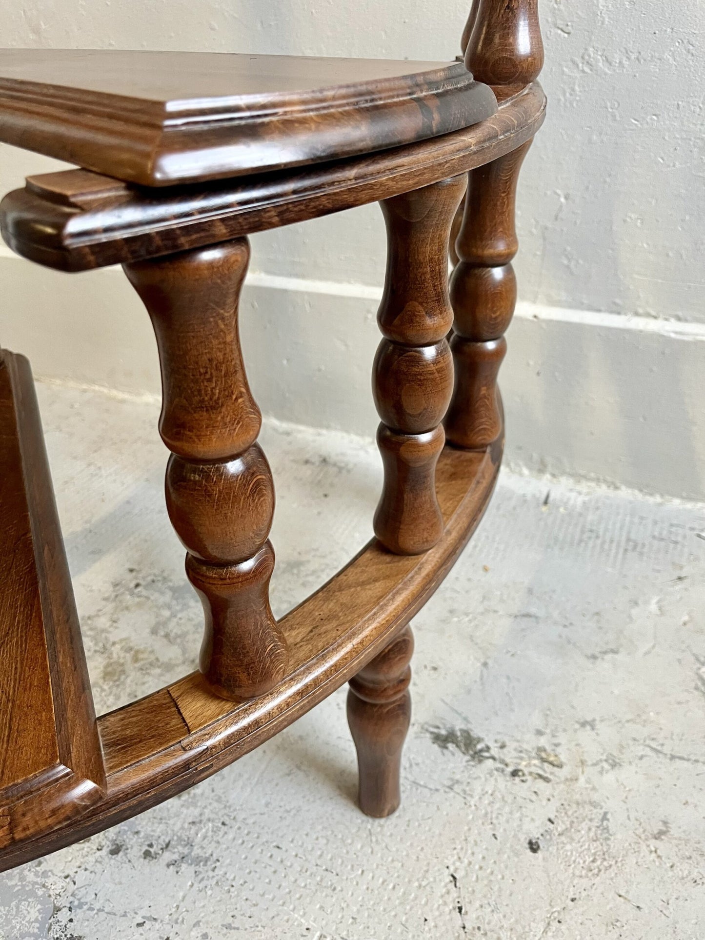 Escalier de bibliothèque ancien