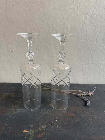 2 coupes en cristal ciselé