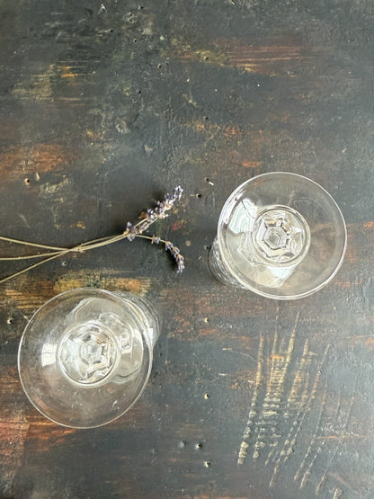 2 coupes en cristal ciselé
