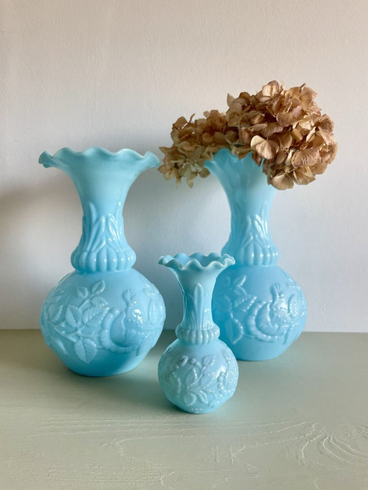 Vases ancien en opaline bleue - Petit modèle