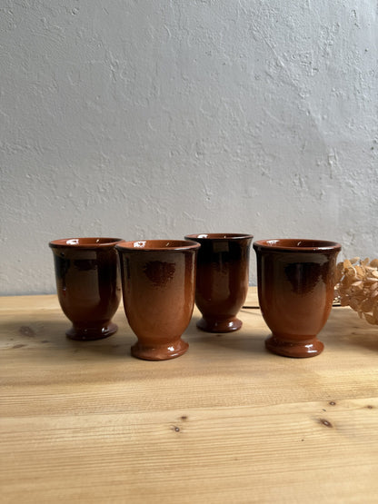 Lot de 4 tasses en terre cuite émaillées