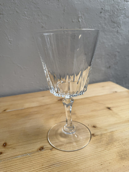 Lot de 4 verres à pied en cristal dentelé