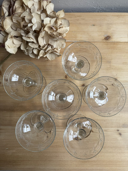 Lot de 5 coupes gravées en cristal