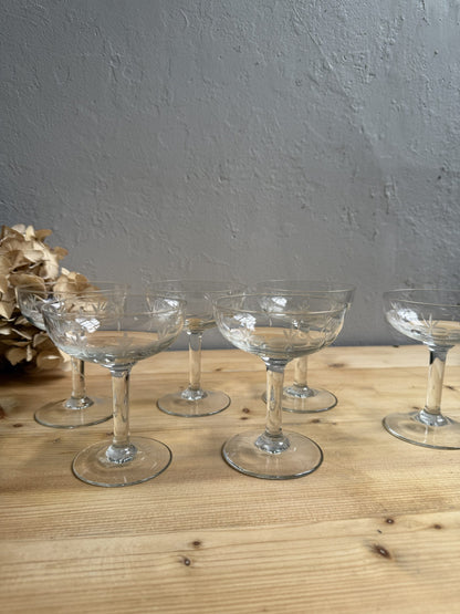 Lot de 5 coupes gravées en cristal