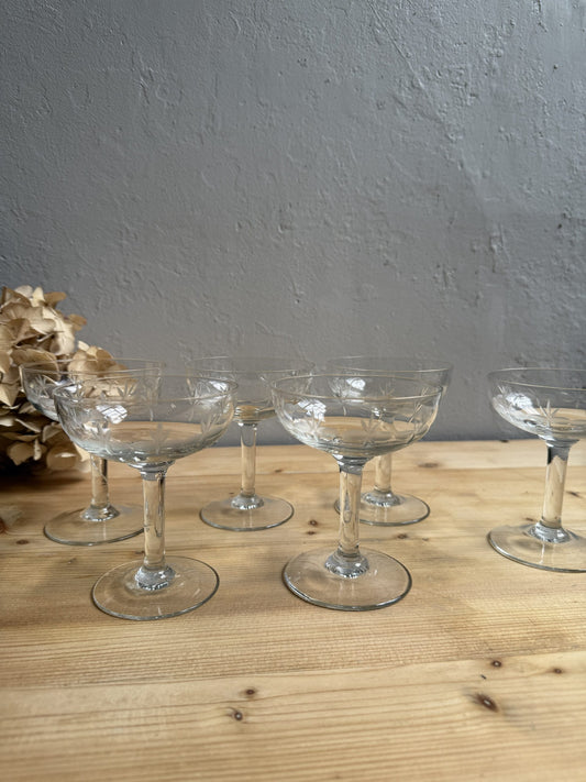Lot de 5 coupes gravées en cristal