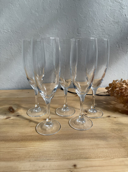 Lot de 5 flûtes en verre