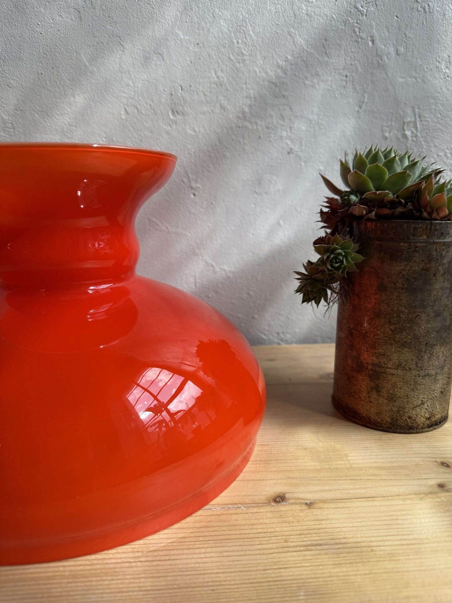 Abat-jour en opaline rouge orangé