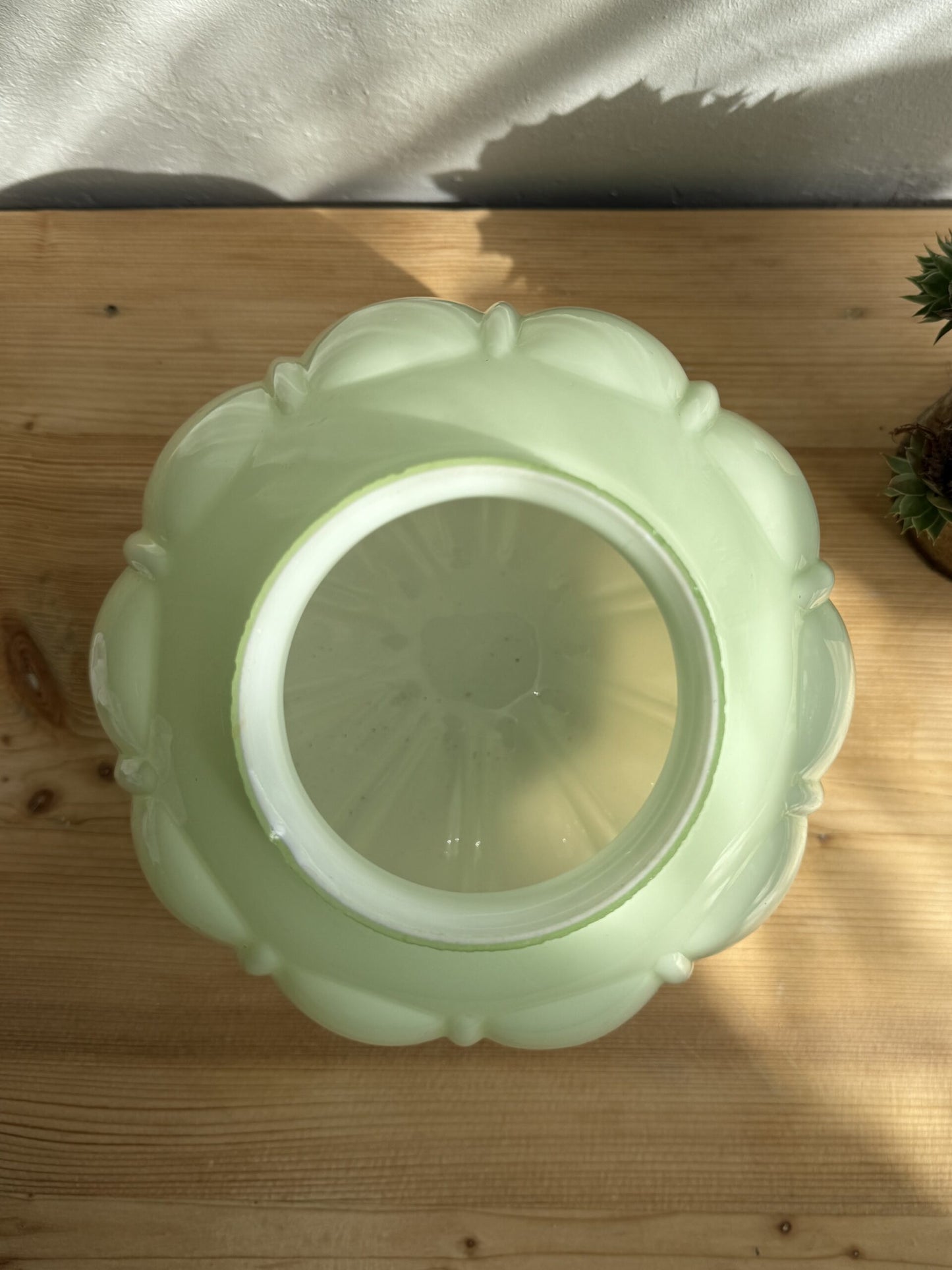 Abat-jour en opaline vert d’eau