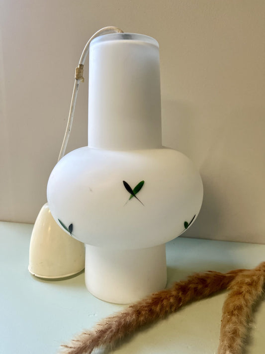 Suspension en opaline