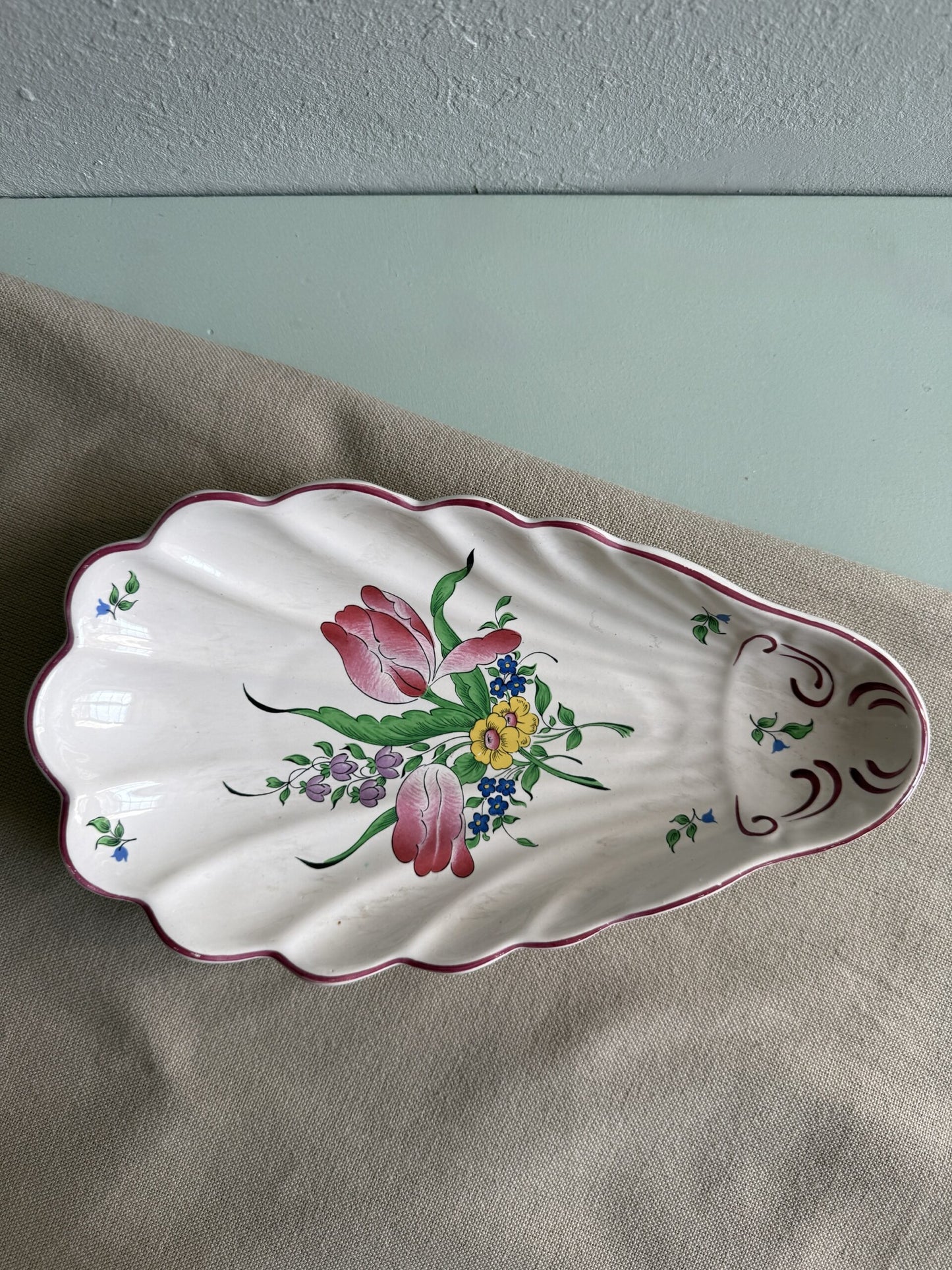 Coupelle en forme de coquillage de Lunéville collection Réverbère