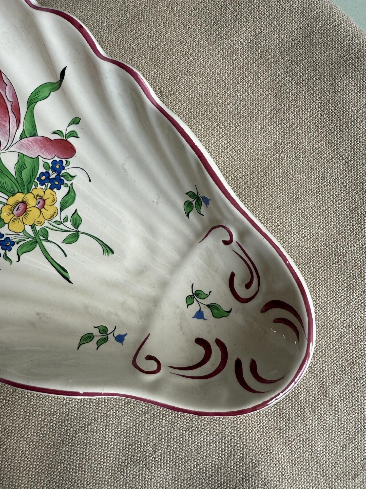 Coupelle en forme de coquillage de Lunéville collection Réverbère