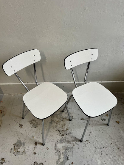 Chaises en Formica blanc x2