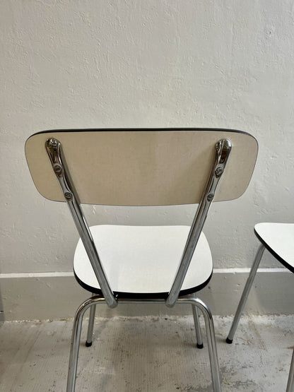 Chaises en Formica blanc x2