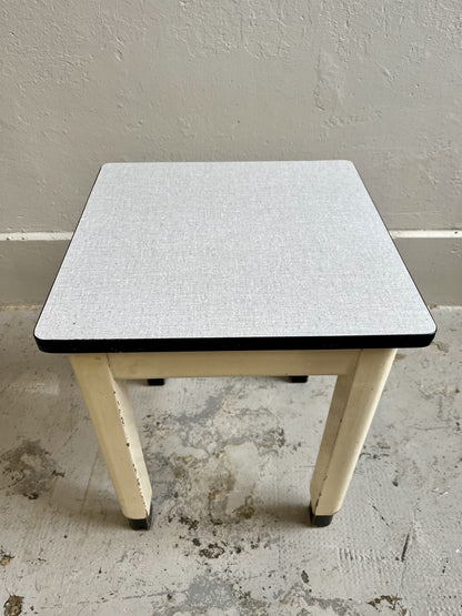 Tabouret vintage en bois et Formica années 50