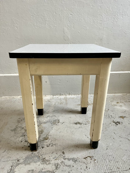 Tabouret vintage en bois et Formica années 50