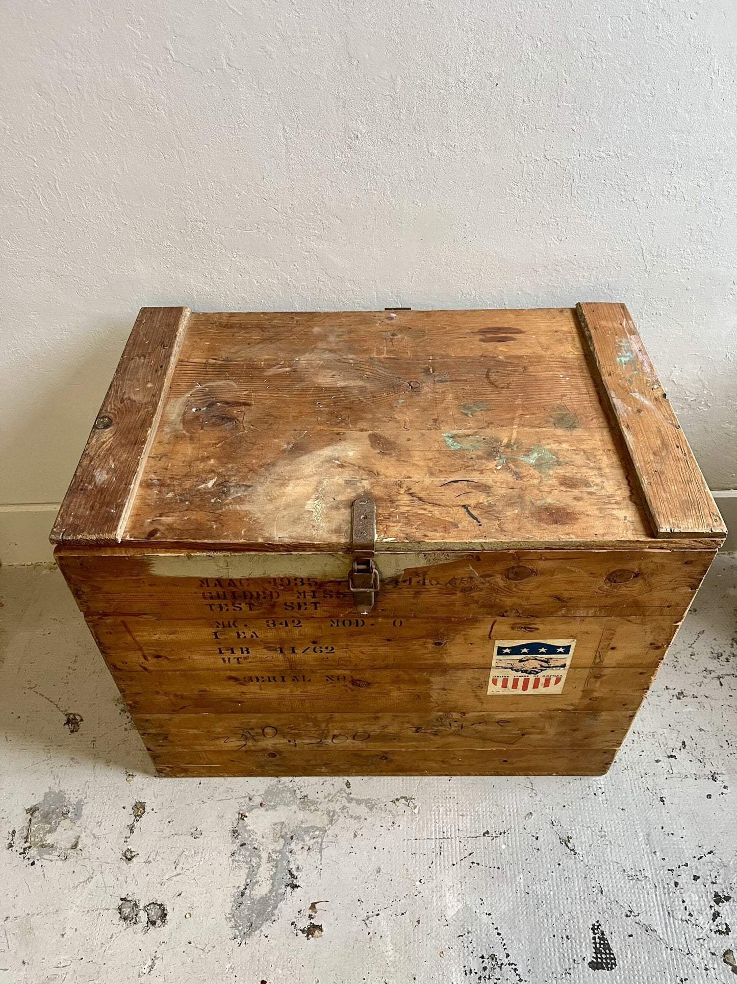Caisse militaire américaine vintage