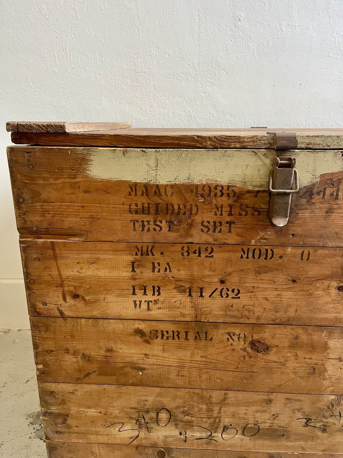 Caisse militaire américaine vintage