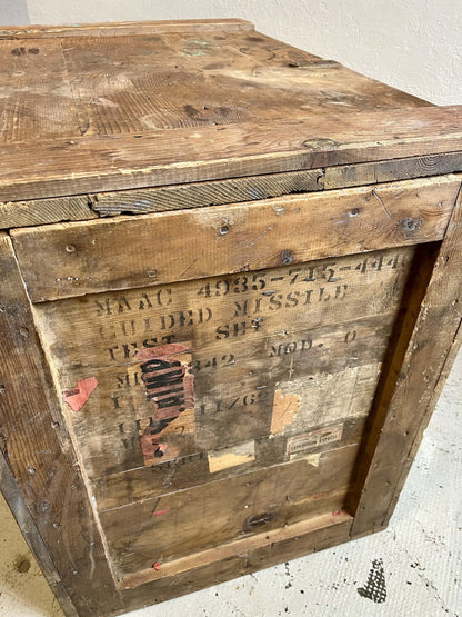 Caisse militaire américaine vintage