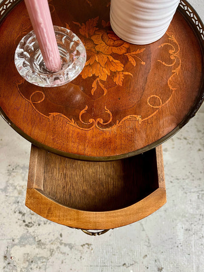 Guéridon en marqueterie