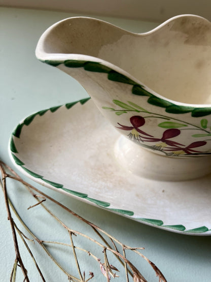 Saucière en faïence Saint-Amand