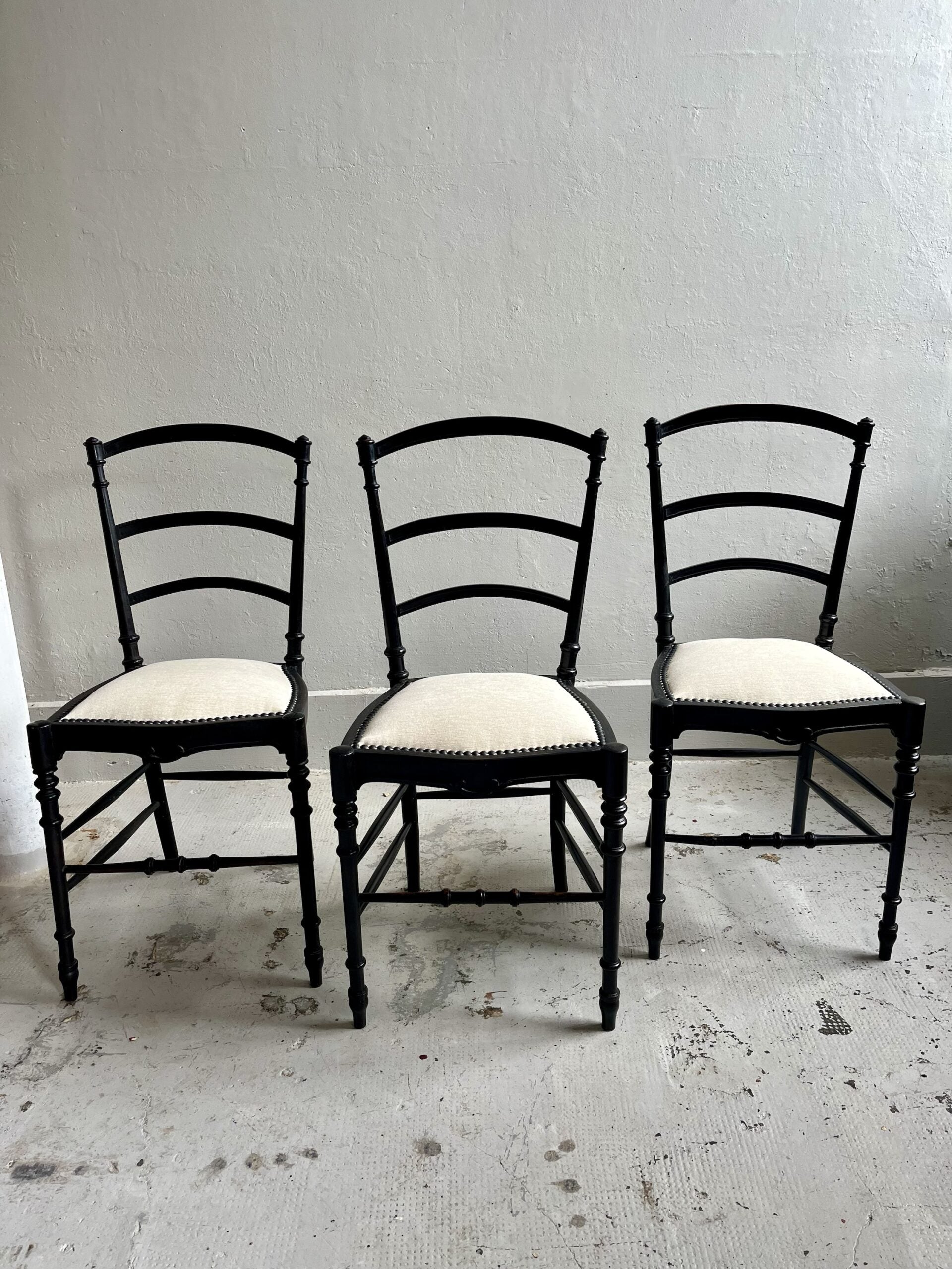 Chaises Napoléon III retapissées  Meubles Patine