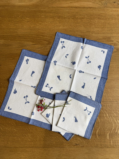 Lot de 5 serviettes en tissu blanc décor bleu