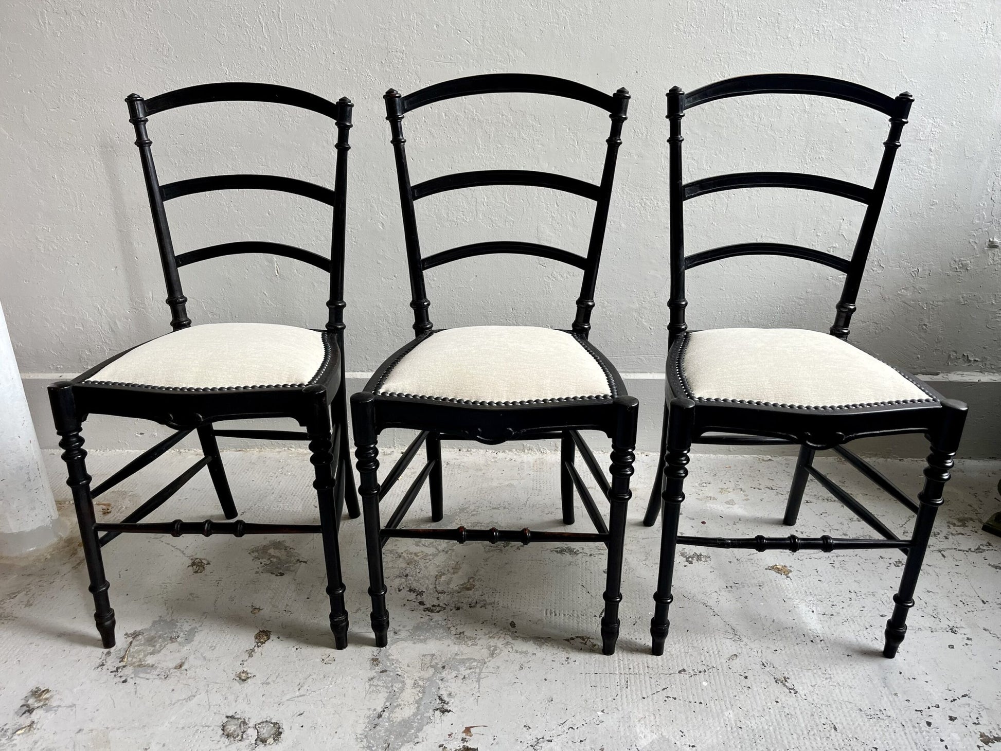 Chaises Napoléon III retapissées  Meubles Patine