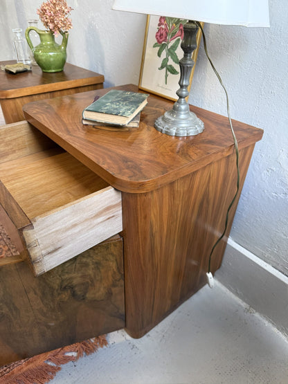 Paire de chevets vintage en bois