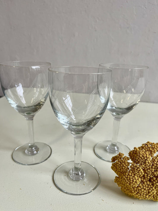 Lot de 3 verres à vin